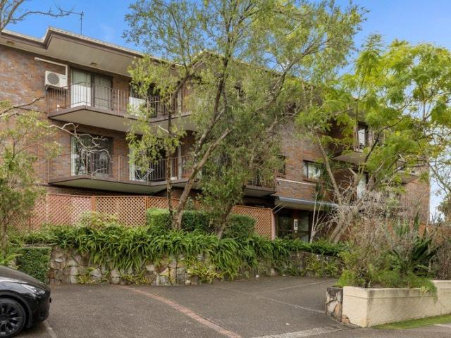 Central location! Virtual Tour Available!