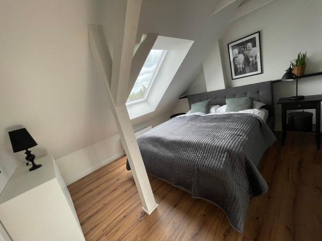 central loft top floor apartment with 2 rooms, Bremen Amsterdam Apartments for Rent