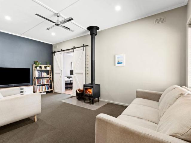 Central, low maintenance, comfortable home