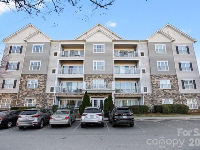 Central Pacific Ave, Charlotte, Condo For Sale