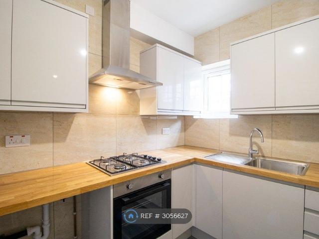 Central Park Road, London E6, 1 bed flat to rent, £1,650 pcm | PrimeLocation