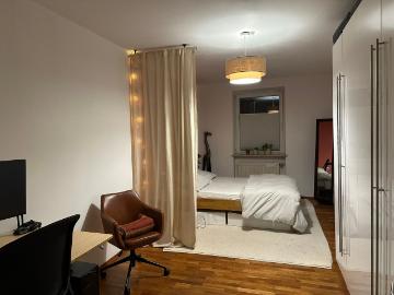 Central Quiet Oasis at Theresienwiese: 2 Rooms, 2 Workspaces & Balcony
