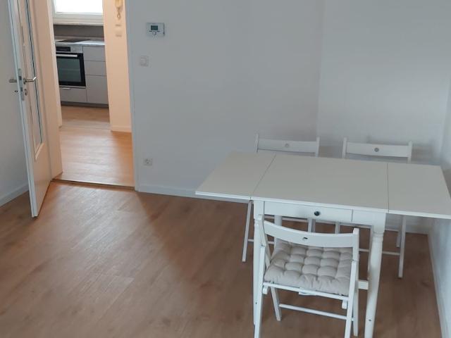 Central, renovated 1.5 room apartment in Nuremberg, Nurnberg Amsterdam Apartments for Rent