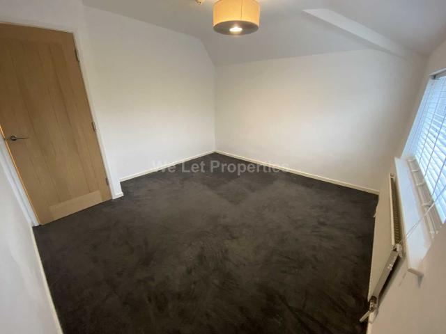 Central Road, Didsbury M20, 1 bed flat to rent, £1,000 pcm | PrimeLocation