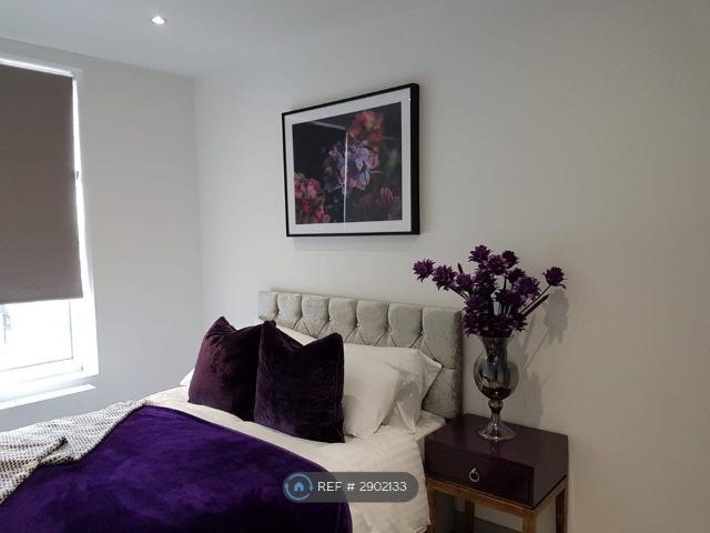 Central Road, Stanford Le Hope SS17, 2 bed flat to rent, £1,485 pcm | PrimeLocation