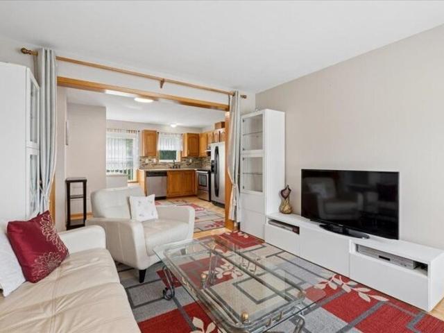 Central St Unit C, Hillsborough, Condo For Sale