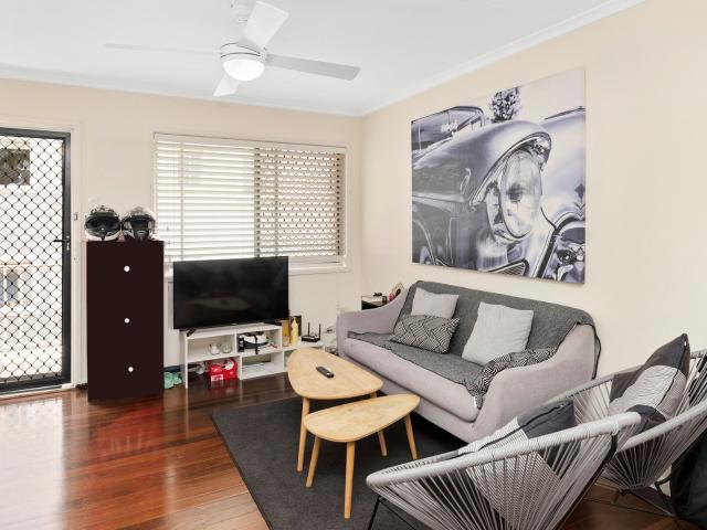 Central Surfers Paradise � Fully Furnished 2 Bedroom Unit