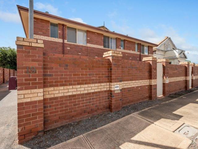 Central, Two Bedroom Townhouse