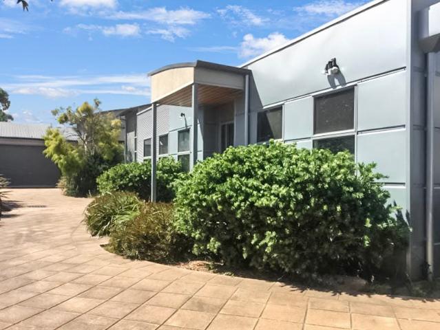 Central Torquay Townhouse