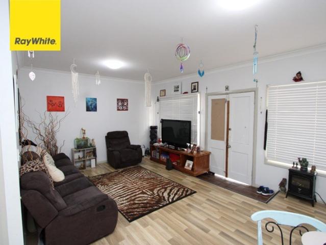 'Central Unit in Ashford'