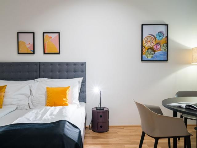 Central Urban Studio Living in Vienna: Great for Remote Work, Vienna Amsterdam Apartments for Rent