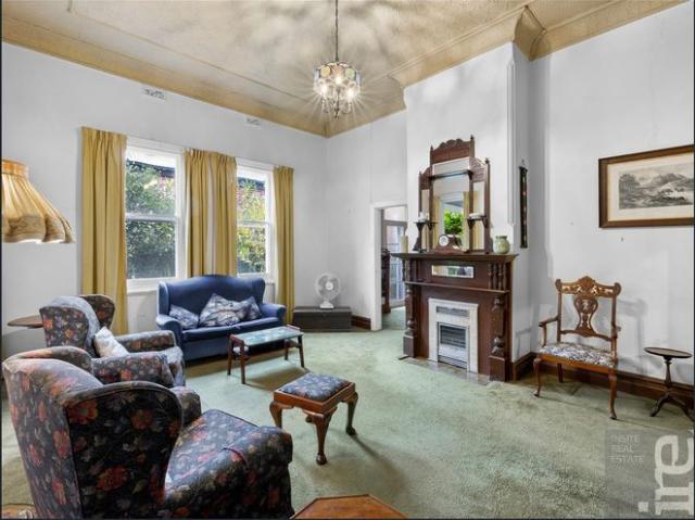 Central Wangaratta Living – Space, Character & Convenience!