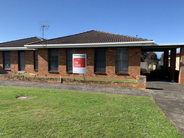 Central 2 bedroom Unit with Comfort and Convenience