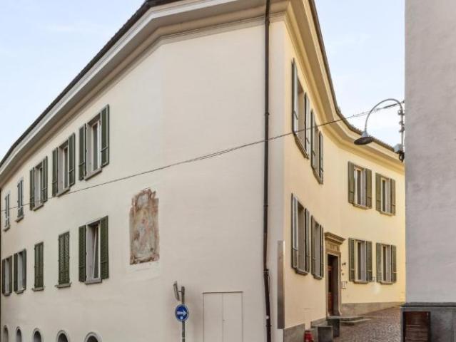 Centrale e moderno