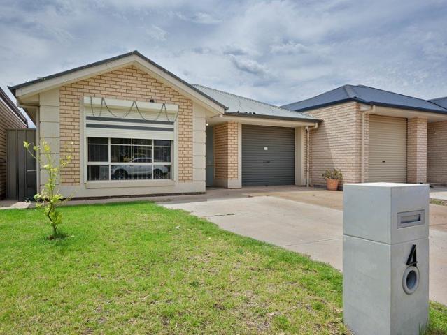 Centrally Located 4 bed 2 Bath