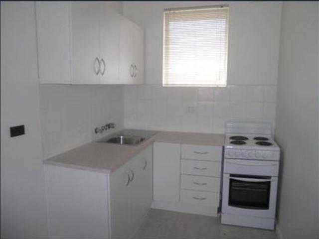 Centrally Located 1 Bedroom Apartment