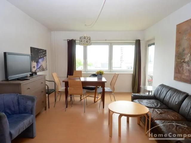 Centrally located 2 bedroom flat in Berlin Schoneberg, furnished