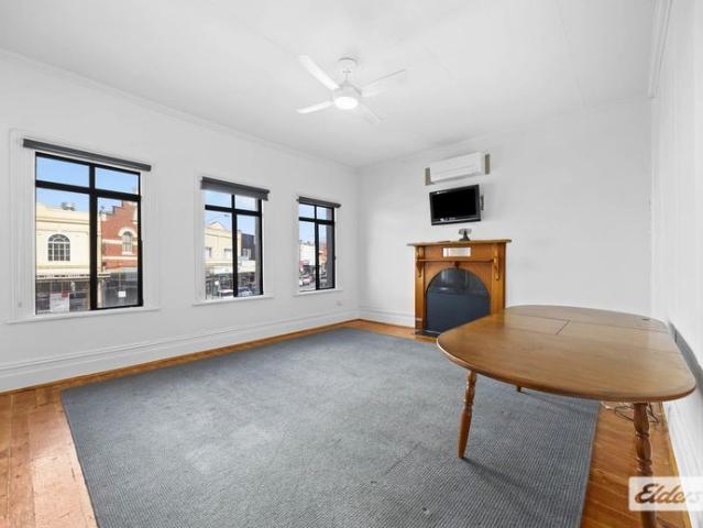 Centrally Located 2 Bedroom Unit