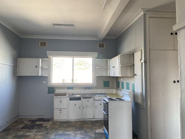 Centrally Located 2 Bedroom Unit