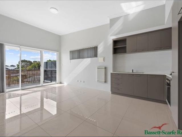 Centrally Located 2x2 Modern Unit
