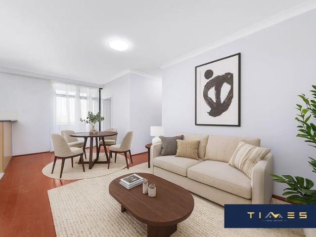 Centrally located 3 bedroom plus study apartment AVAILABLE NOW!
