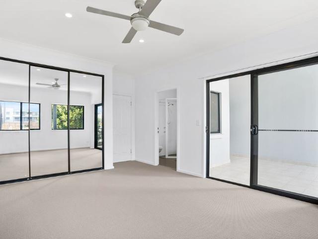 Centrally Located 3 Bedroom Townhouse