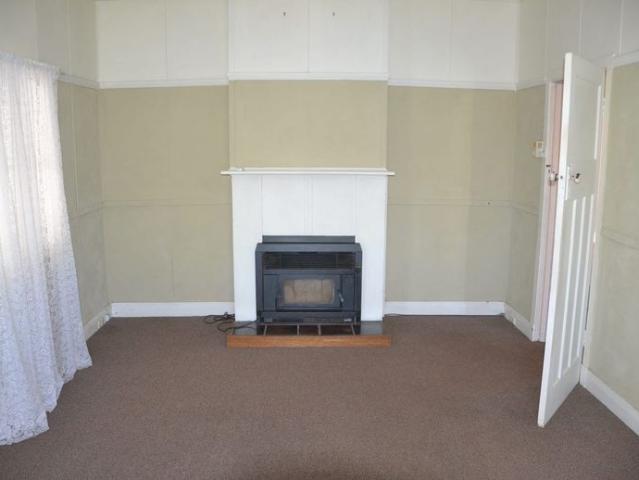 Centrally located 3 B/R Home