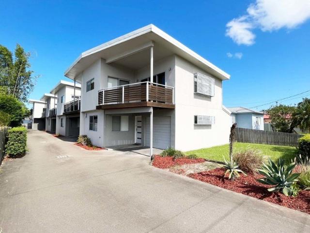 CENTRALLY LOCATED TOWNHOUSE