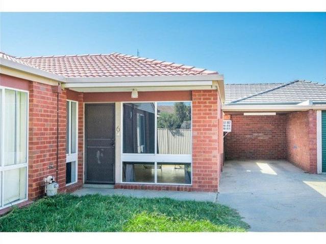 Centrally Located Unit!
