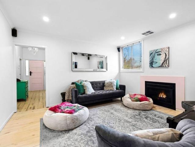 Centrally located weatherboard cottage