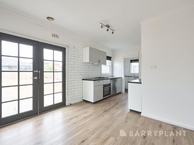CENTRALLY LOCATED WITH MODERN COMFORTS