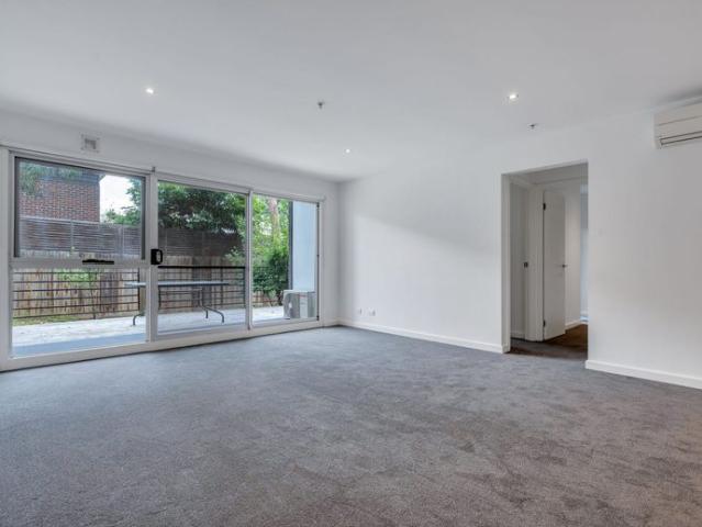 Centrally located apartment on Bell Street