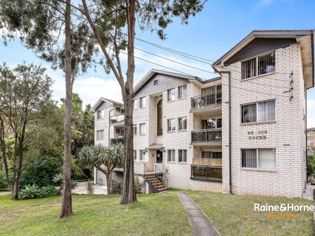 Centrally located & close to all amenities