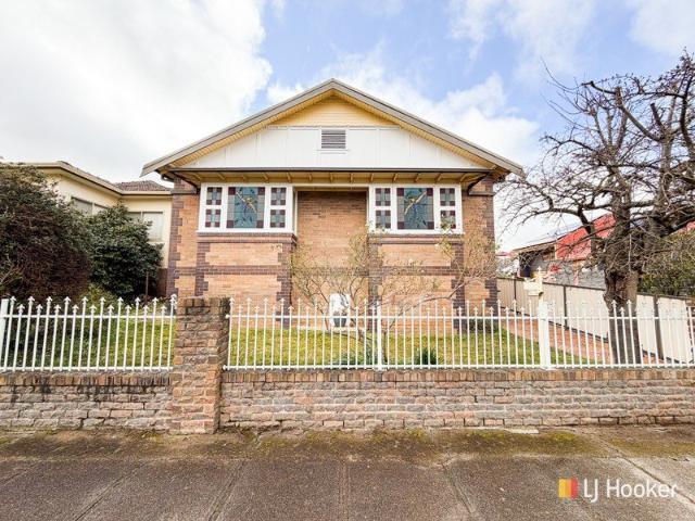 CENTRALLY LOCATED DOUBLE BRICK