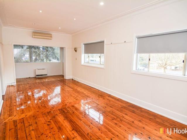 CENTRALLY LOCATED FAMILY HOME