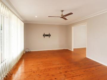Centrally Located Family Home with New Kitchen