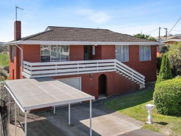 Updated Family Home With Options!