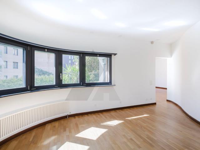 Apartment with 4.5 rooms on sale in Via Domenico Fontana 130 m² | dreamo. Ch