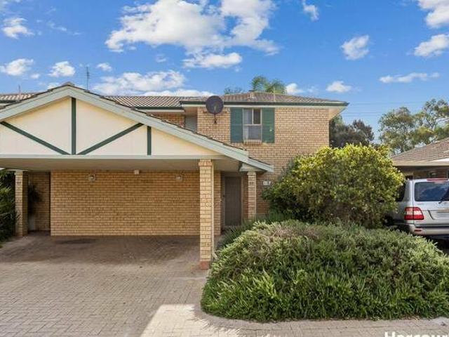 Centrally Located Low Maintenance Convenience