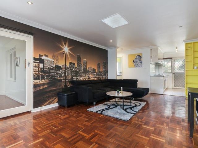 Centrally located New York inspired unit