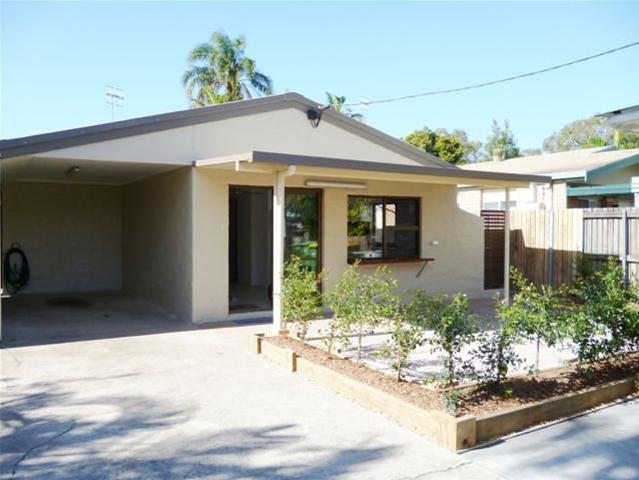 Centrally located Noosaville unit