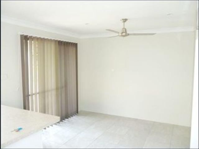 Centrally located Noosaville unit