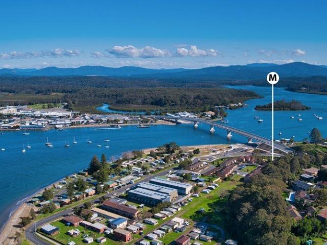 Centrally Located, Opposite the Clyde River