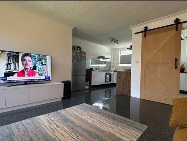 Centrally Located Renovated Ground Floor Apartment
