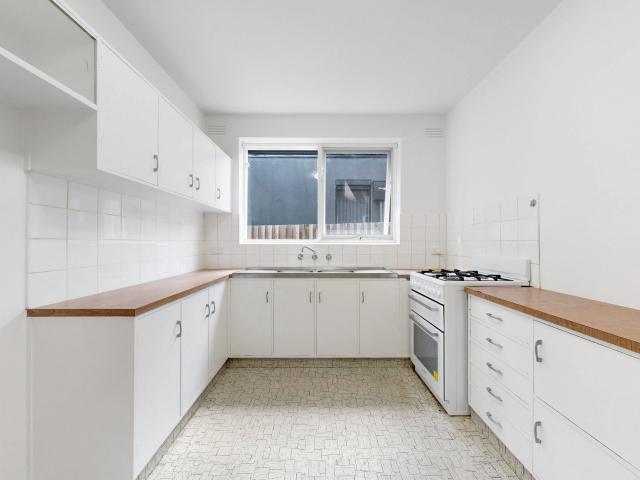 Centrally Located Spacious Apartment