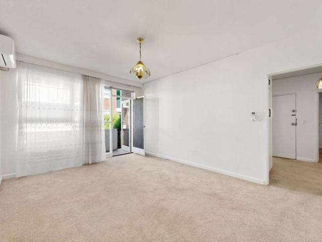 Centrally Located Spacious Apartment