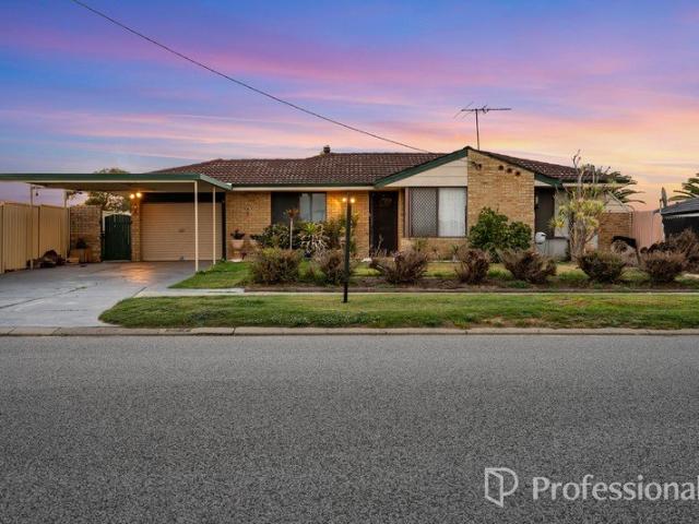 CENTRALLY PLACED FAMILY HOME WITH SPACIOUS POOLSIDE GARDENS TO ENJOY
