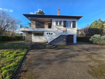 Centre de chasse sur rhône – maison individuelle à réinventer – terrain rare de 794 m² – sous sol complet – fort potentiel d'agrandissement