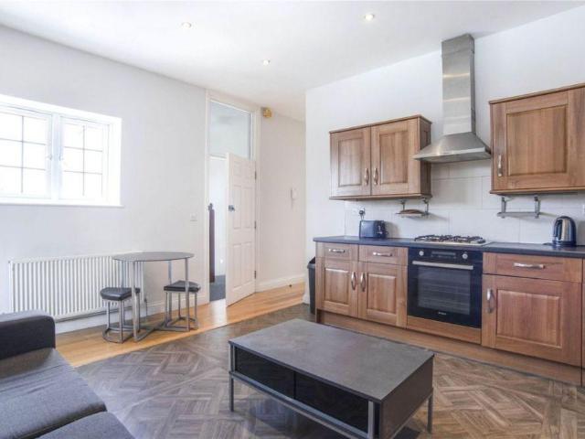 Centre for Business, Arts and Technology, 444 Camden Road, London, N7 9RB, United Kingdom | 4 bed apartment for rent #110712086 | Rentberry