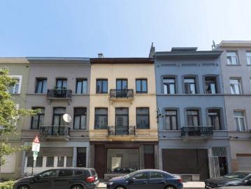 Centre historique grande maison pour colloc 9 chambres 3 sdb
